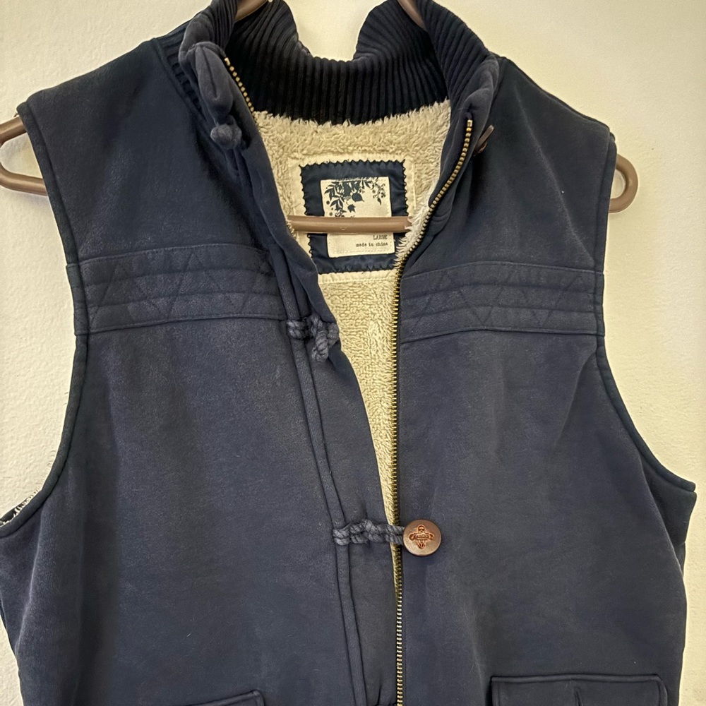 Old Navy women’s vest size Large